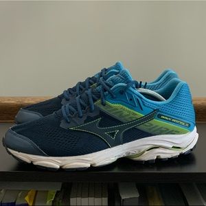 Mizuno Wave Inspire 15 size 10